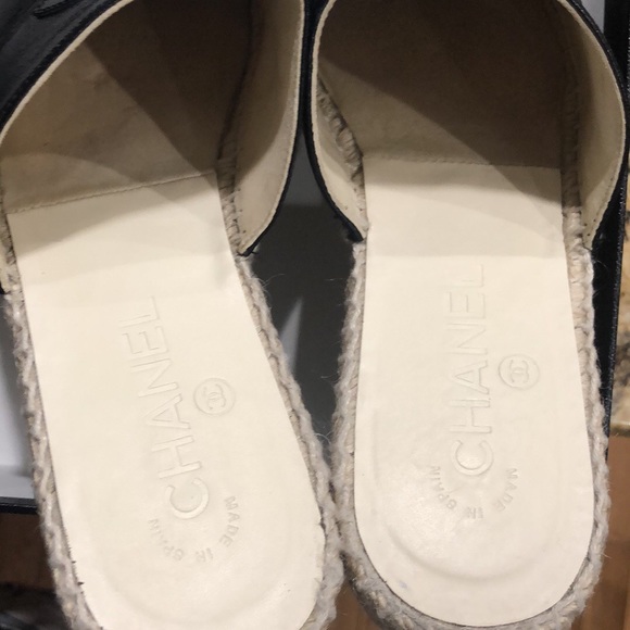 Chanel Espadrille Slide - Picture 8 of 8